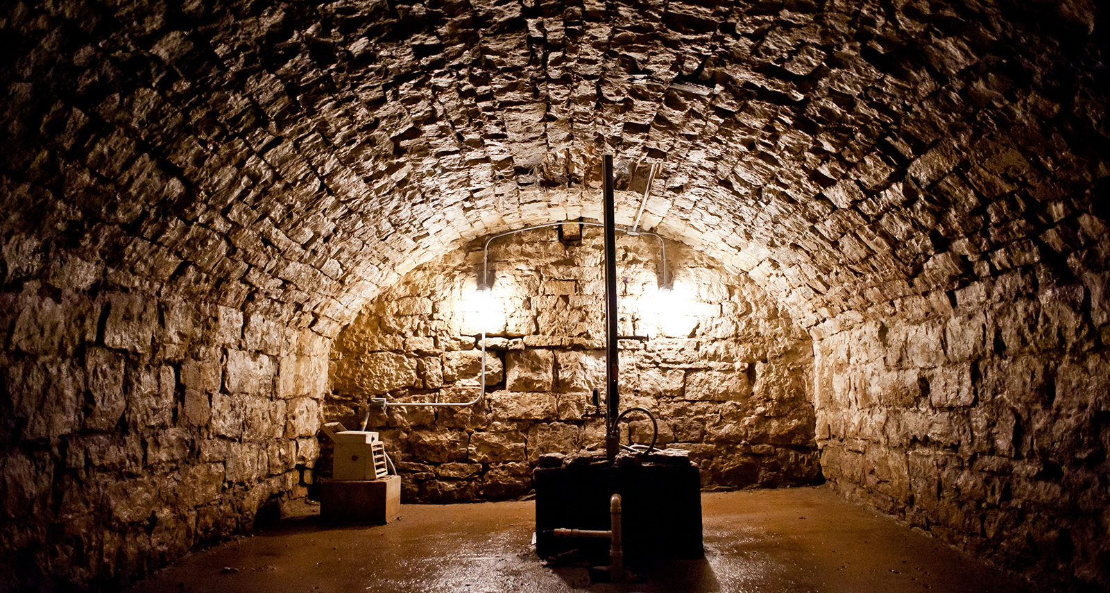 vacant well - 