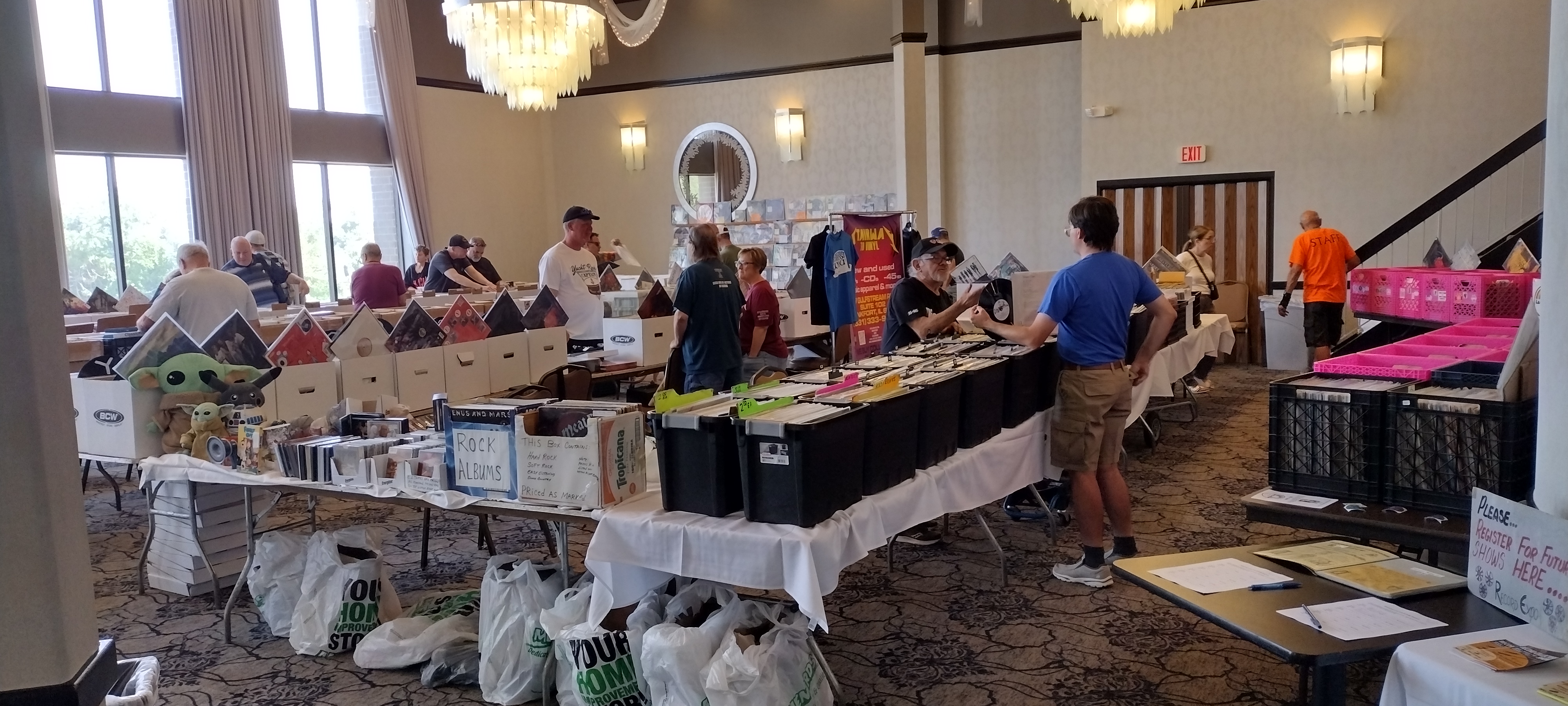 ORLAND PARK RECORD COLLECTORS SHOW