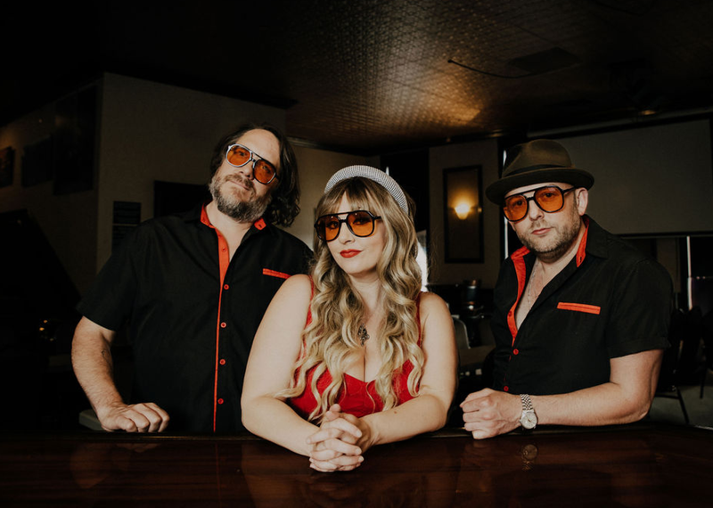 KATE VOSS AND THE HOT SAUCE