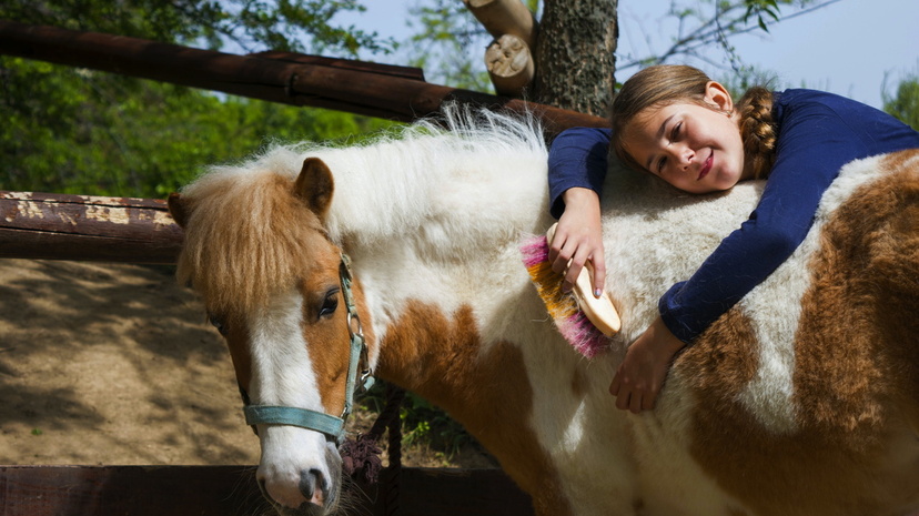 GALENTINE’S DAY RIDE