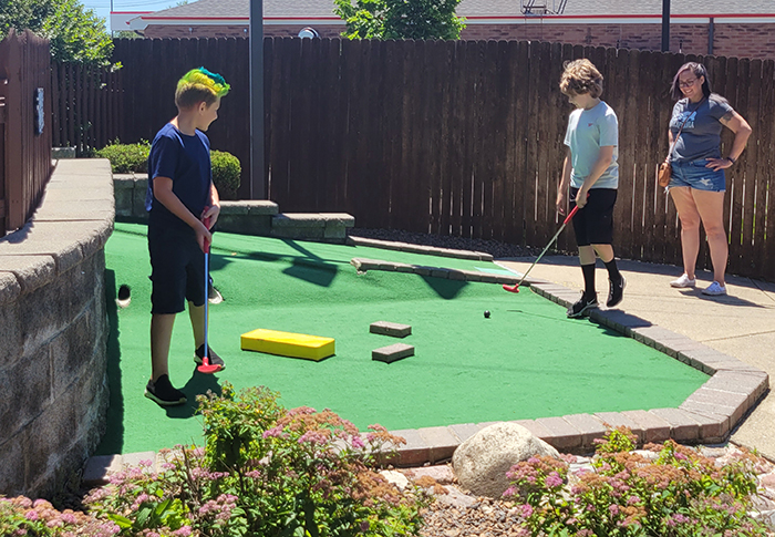 MOTHER'S DAY FREE GOLF AT HAUNTED TRAILS BURBANK