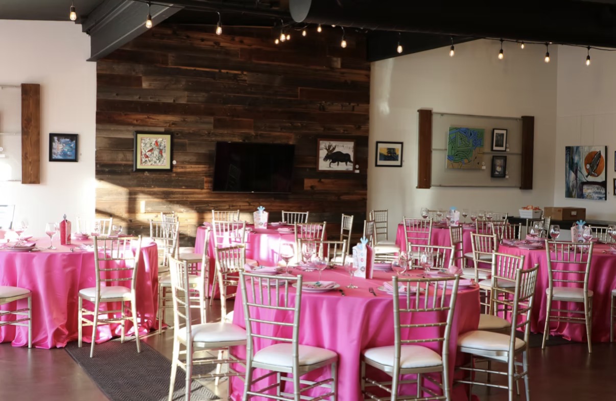 TEA WITH A FRANKFORT LEGEND