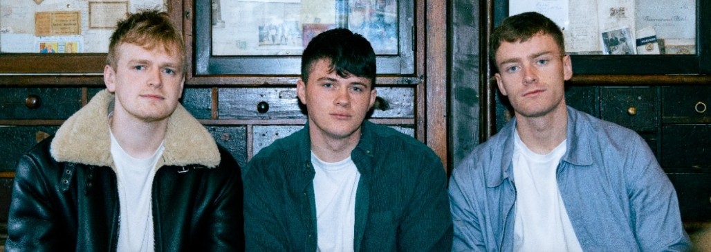 SIMPLE THINGS CONCERT