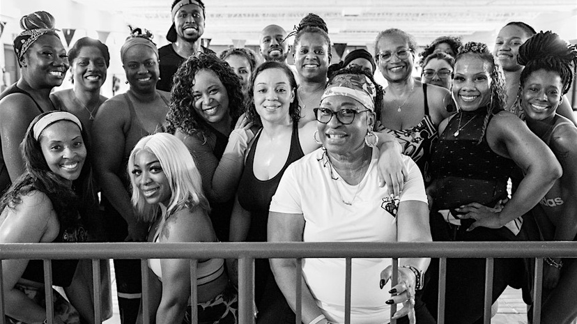 HOUSE MUSIC AQUA CLASS