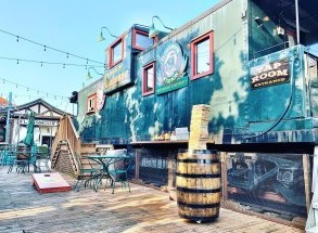 OUTDOOR CABOOSE DECK